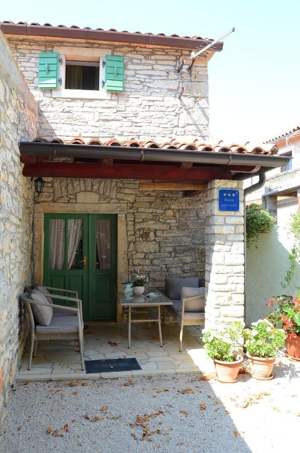 Apartment Duerose Buje Exterior photo